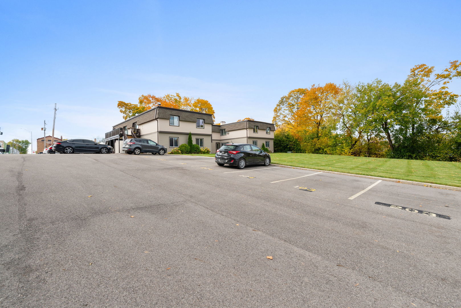 125 E MILL Street #103, Wauconda, IL 60084