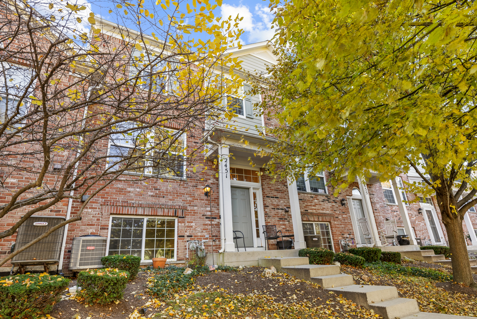 2451 Anna Way, Elgin, IL 60124