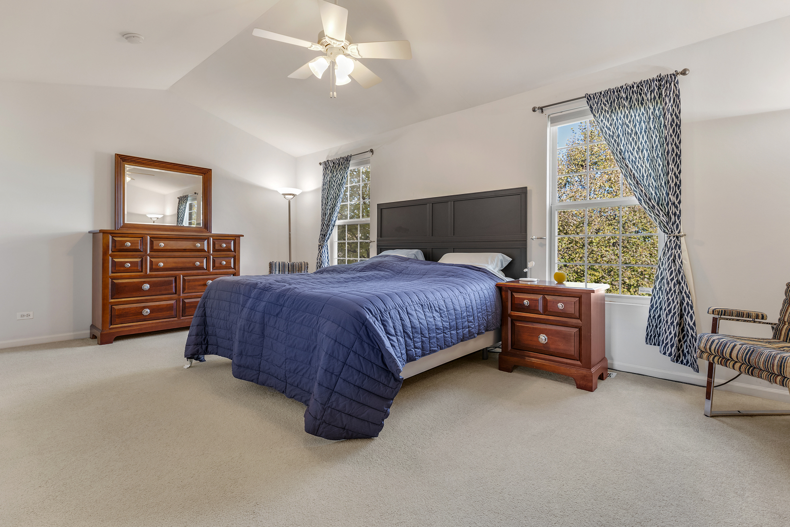 2451 Anna Way, Elgin, IL 60124