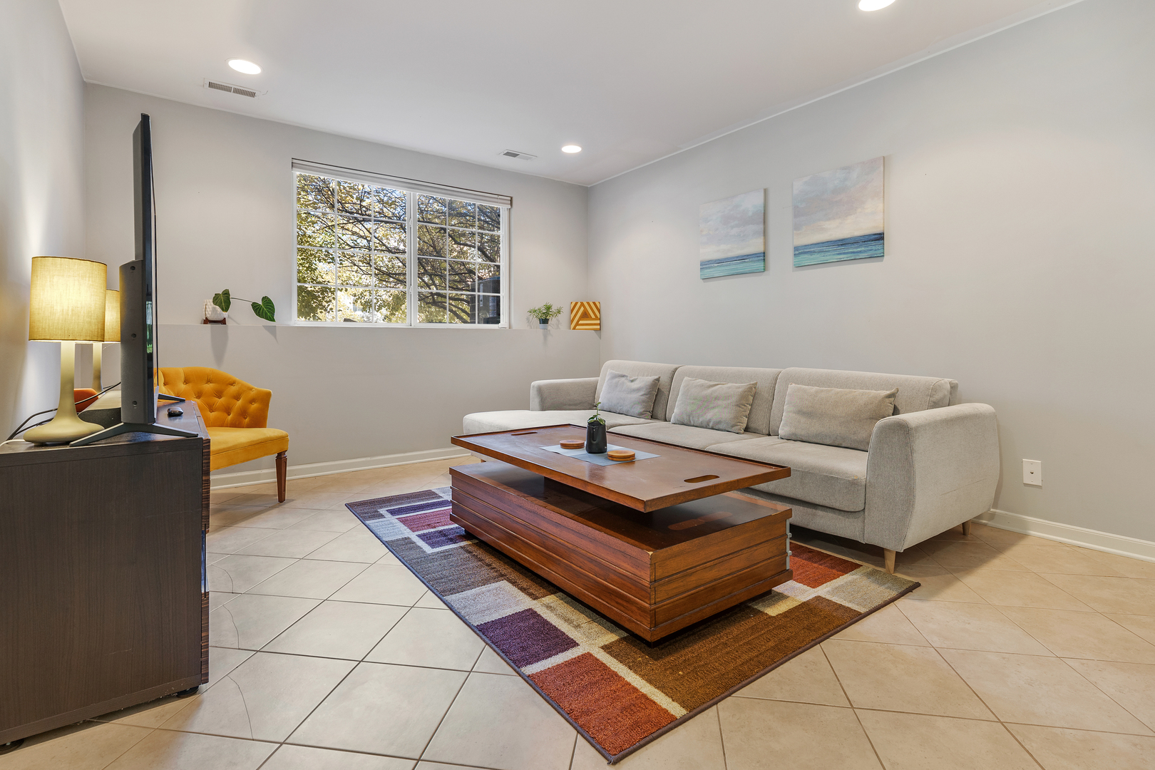 2451 Anna Way, Elgin, IL 60124