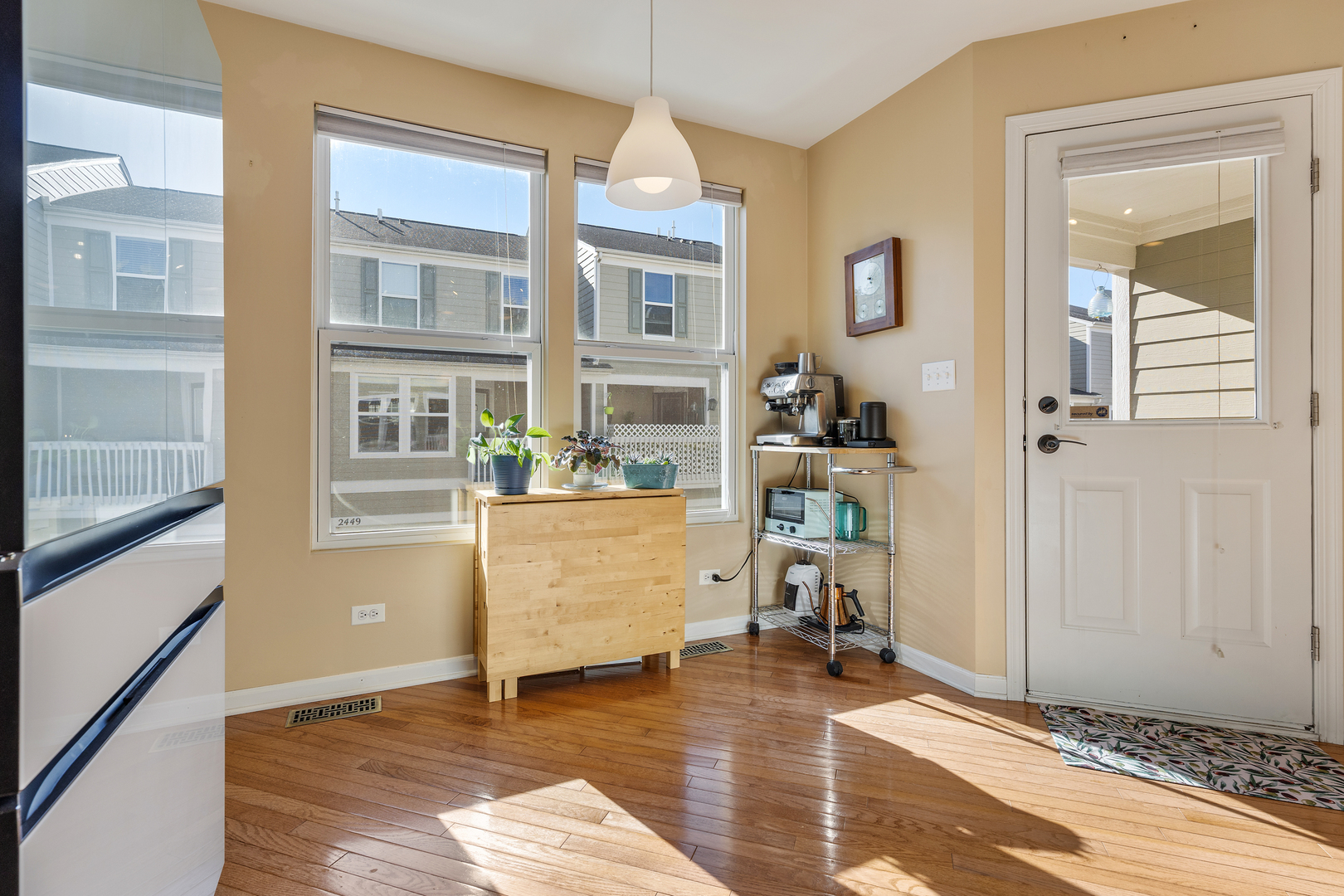 2451 Anna Way, Elgin, IL 60124