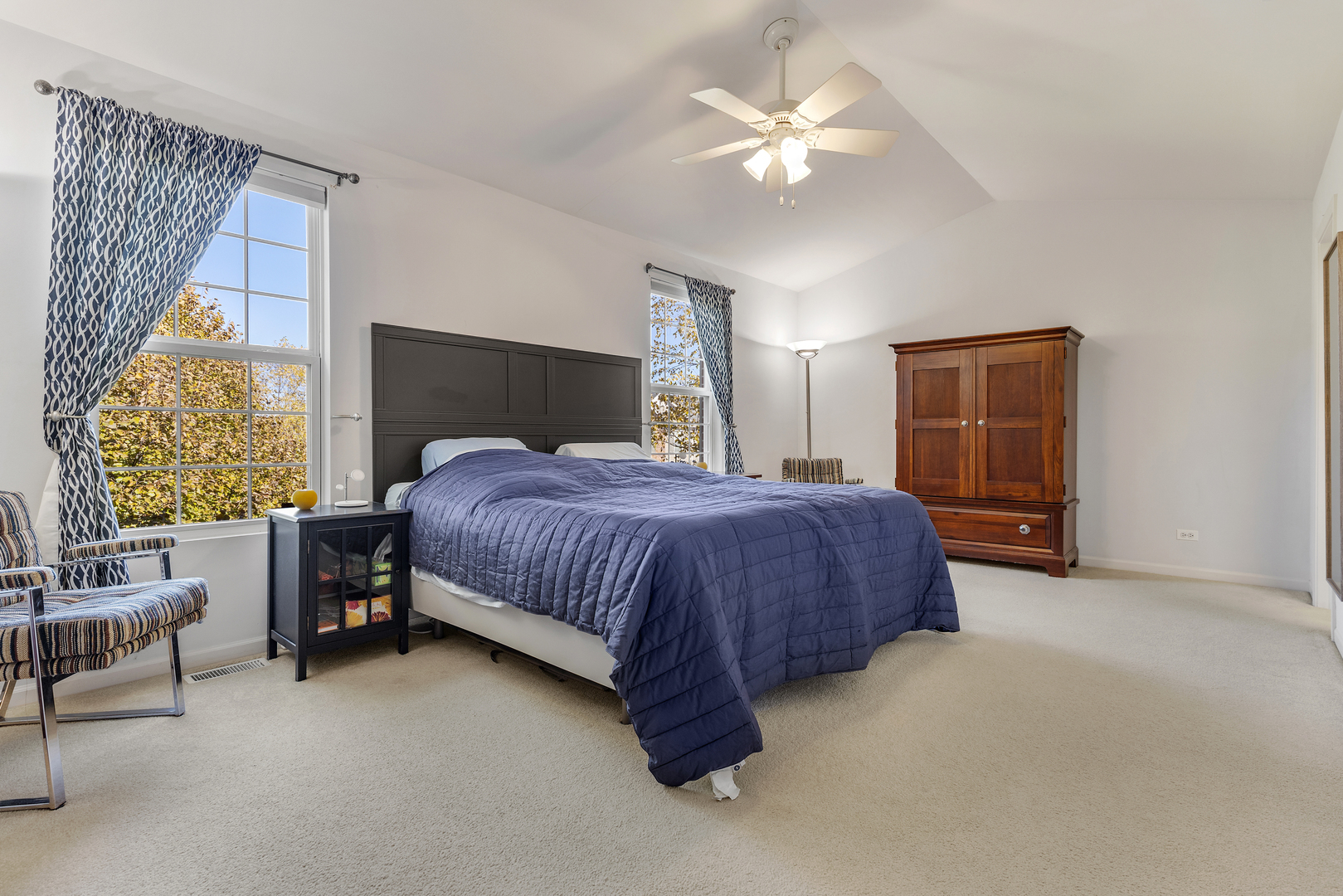 2451 Anna Way, Elgin, IL 60124