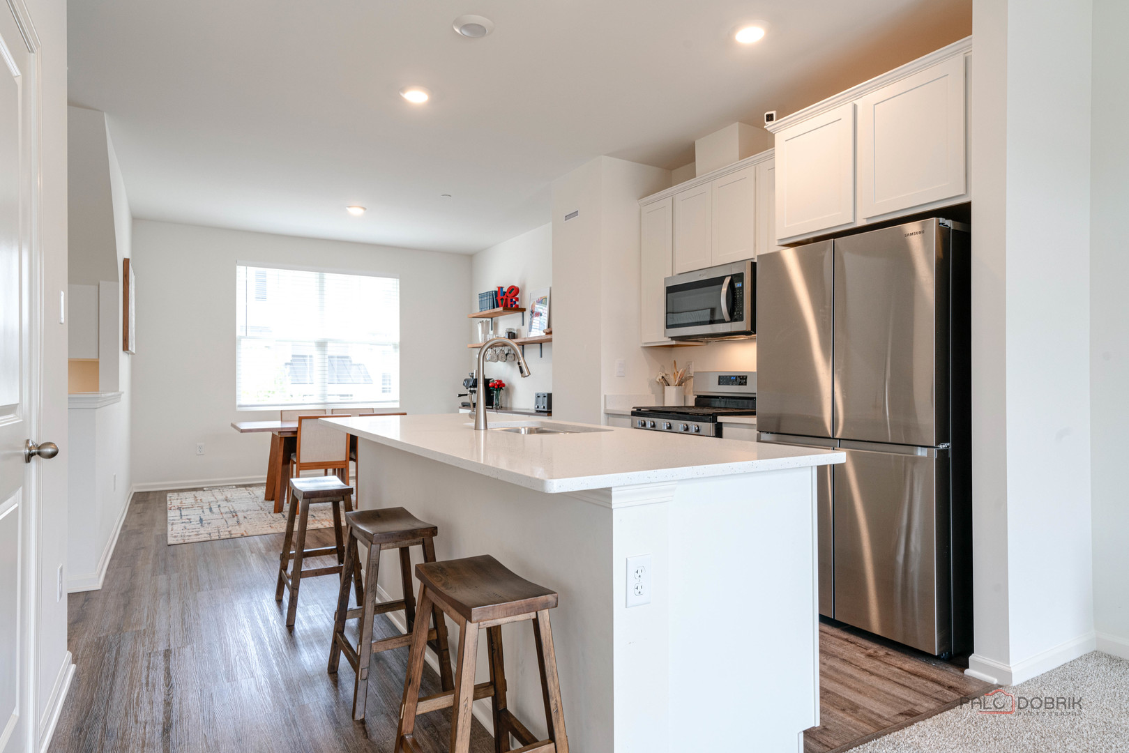 605 Acadia Avenue, Mundelein, IL 60060