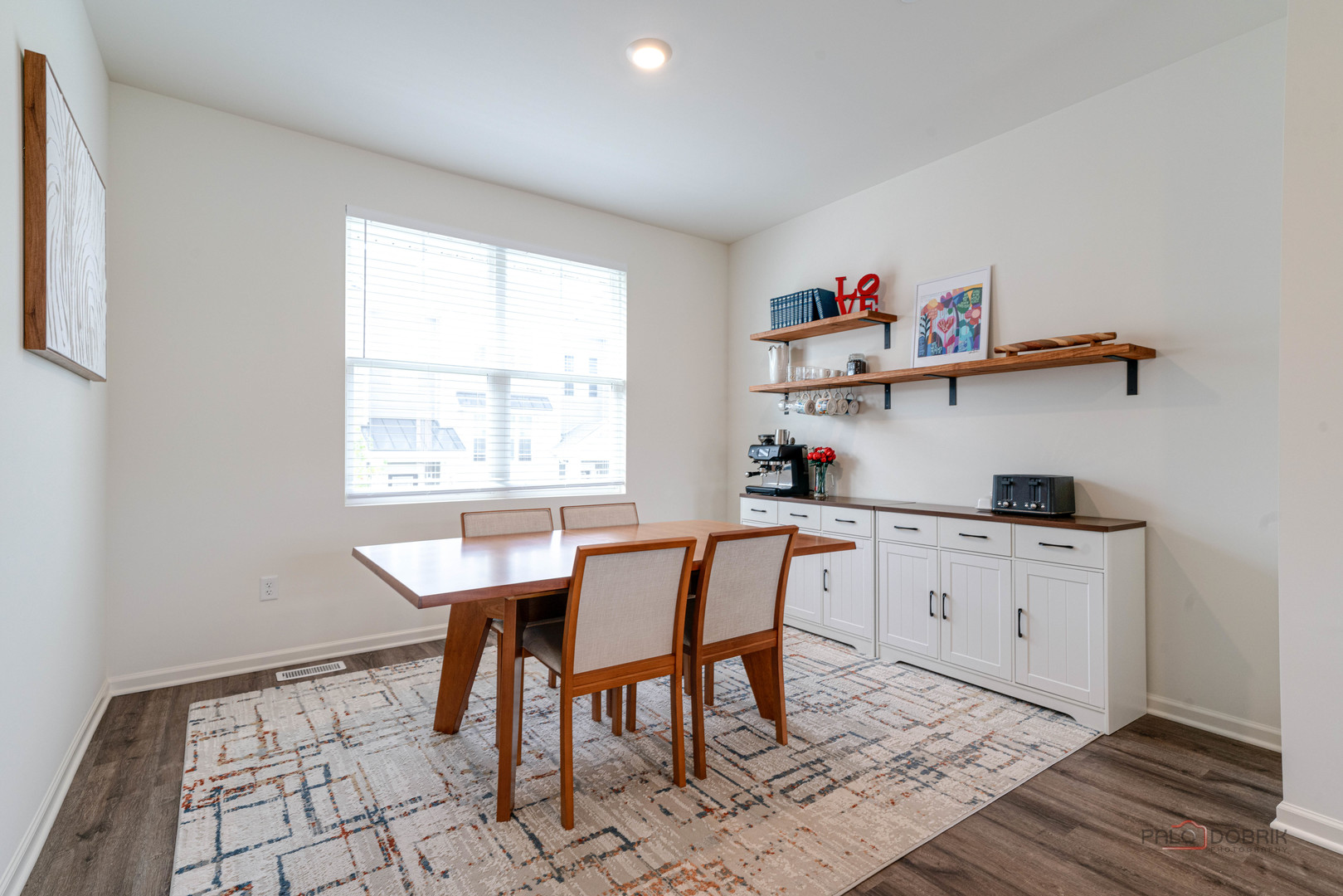 605 Acadia Avenue, Mundelein, IL 60060