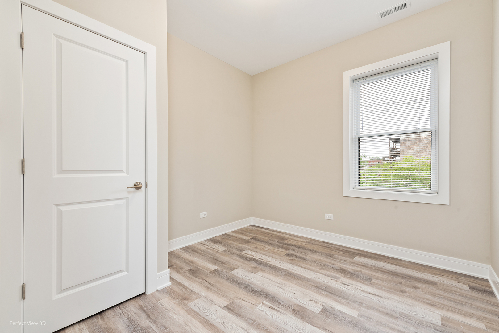 6530 S Maryland Avenue #2, Chicago, IL 60637