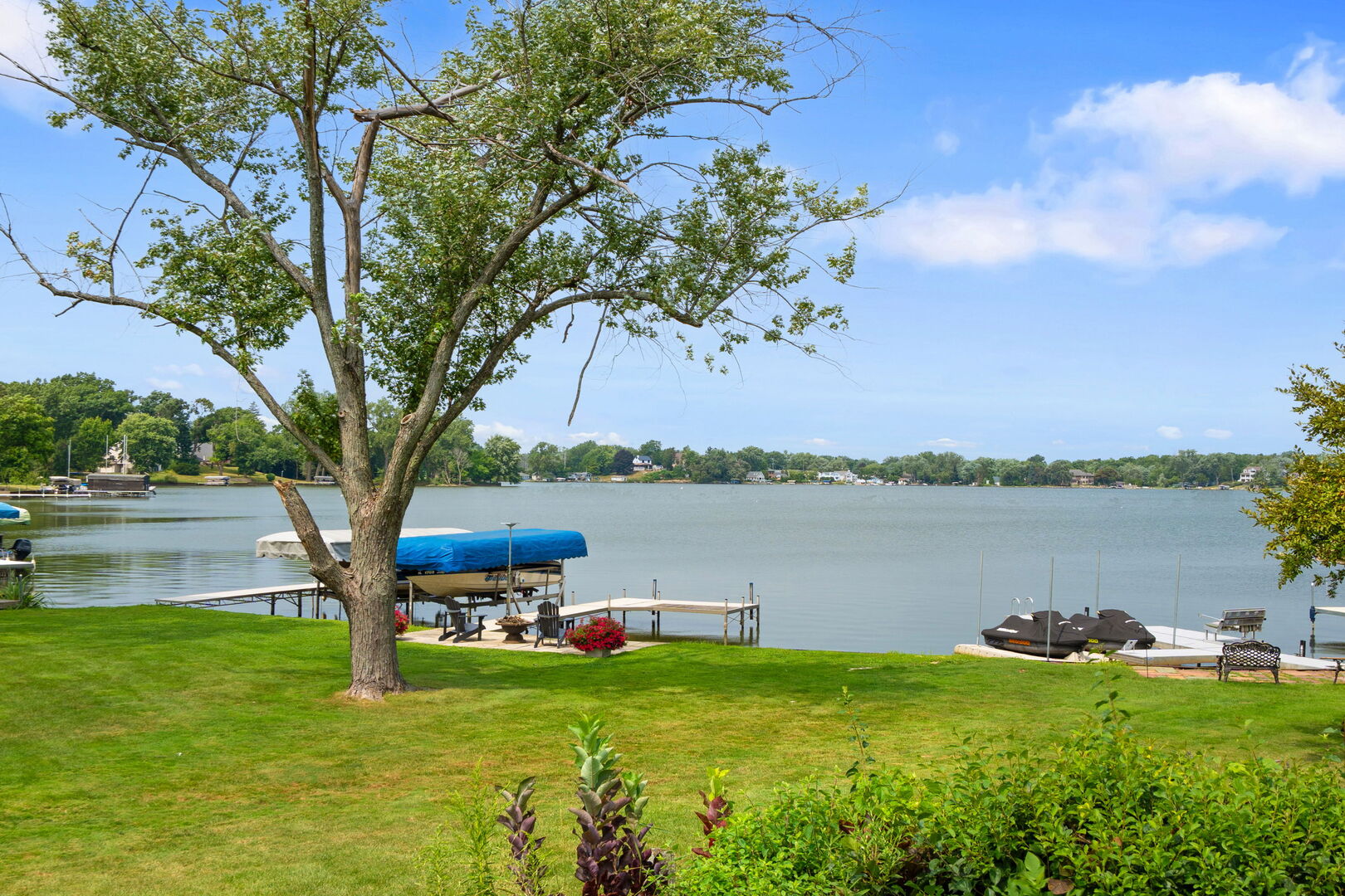 34906 N Augustana Avenue, Ingleside, IL 60041