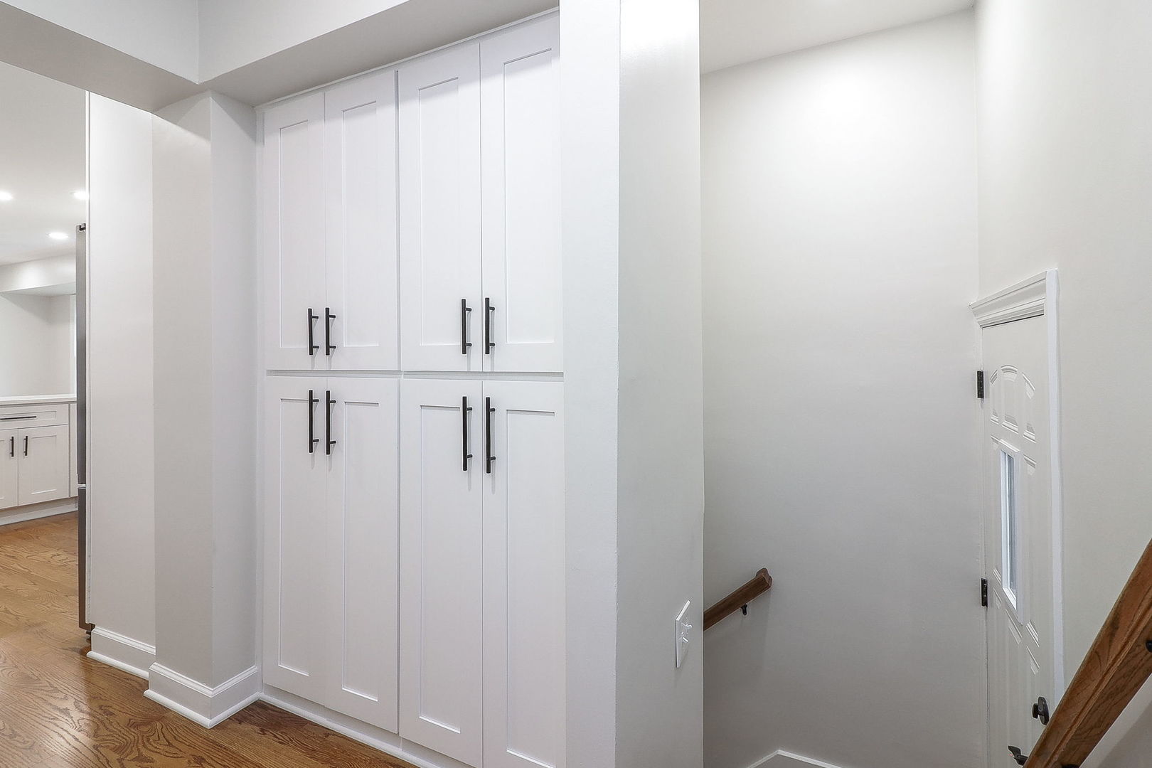 610 Pleasant Avenue, Glen Ellyn, IL 60137