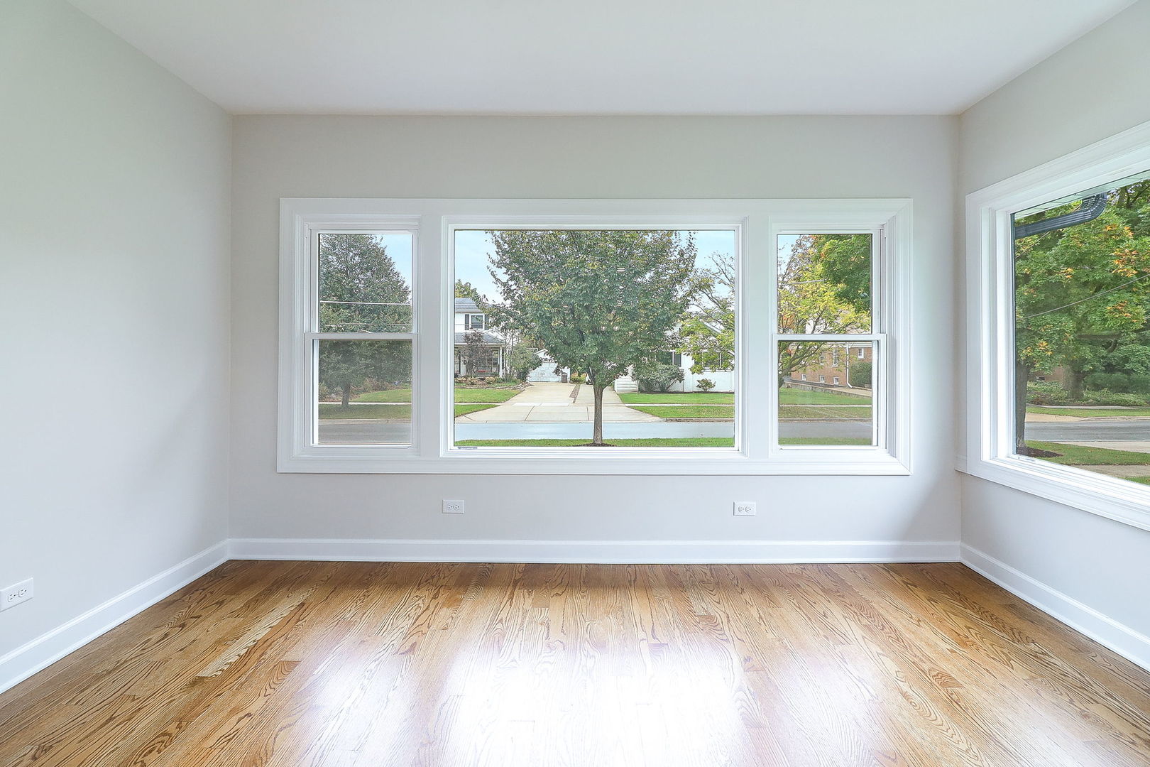 610 Pleasant Avenue, Glen Ellyn, IL 60137