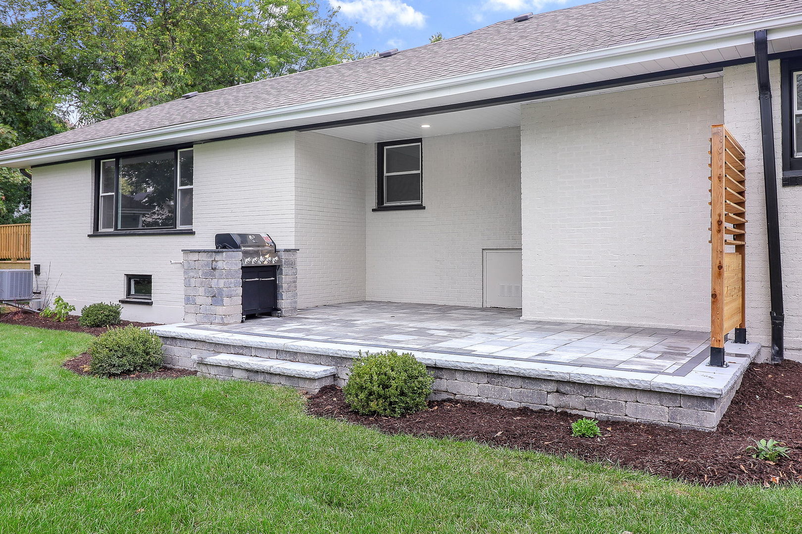 610 Pleasant Avenue, Glen Ellyn, IL 60137