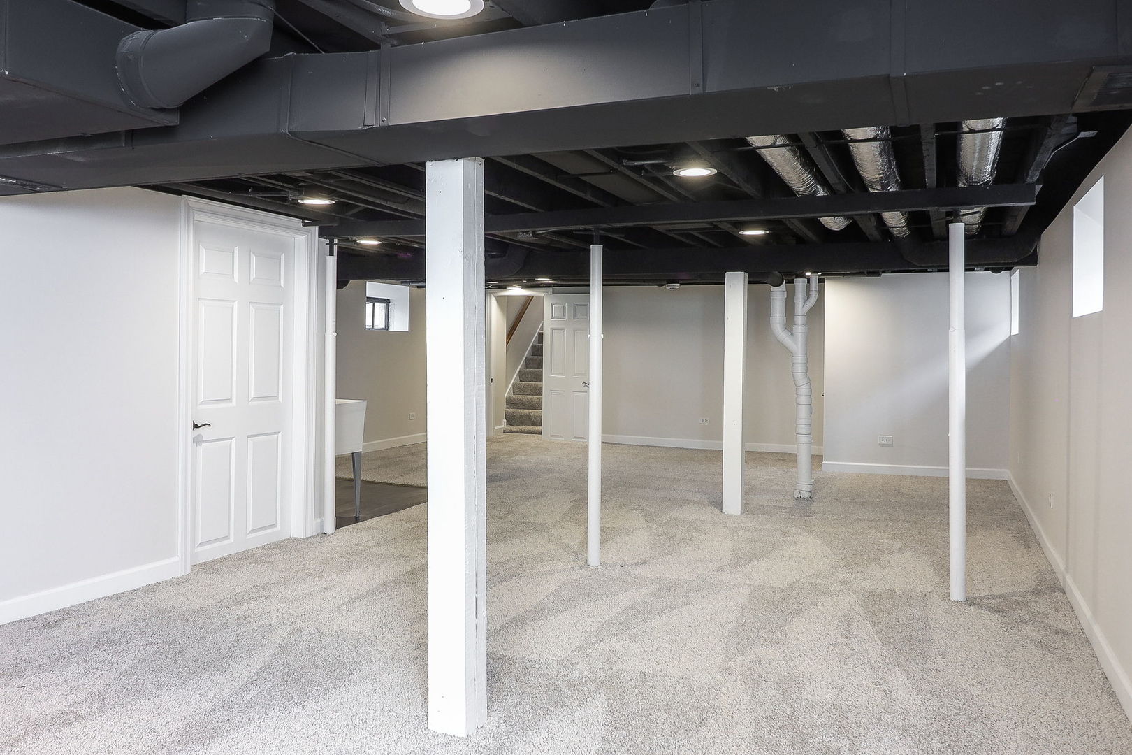 610 Pleasant Avenue, Glen Ellyn, IL 60137