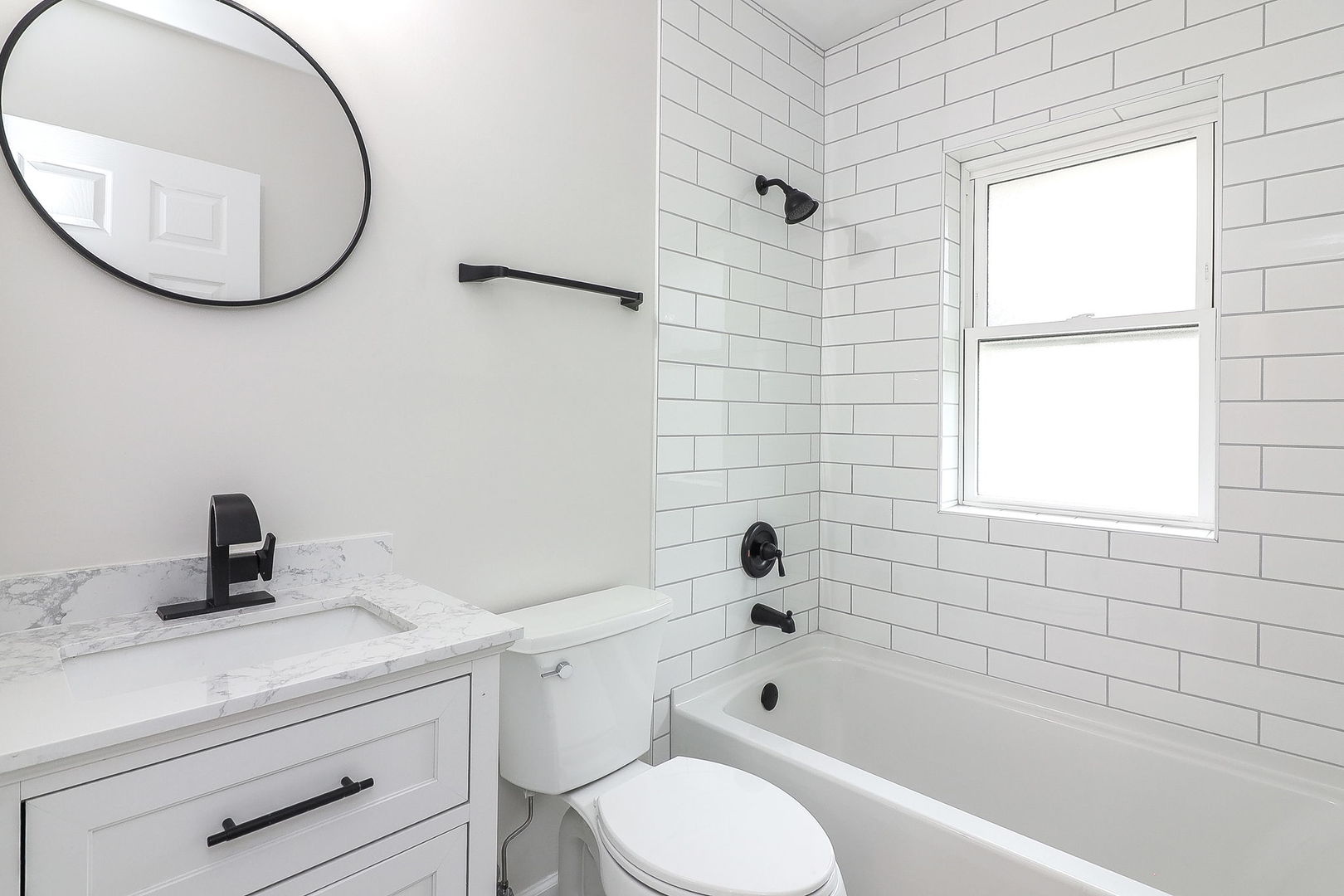 610 Pleasant Avenue, Glen Ellyn, IL 60137