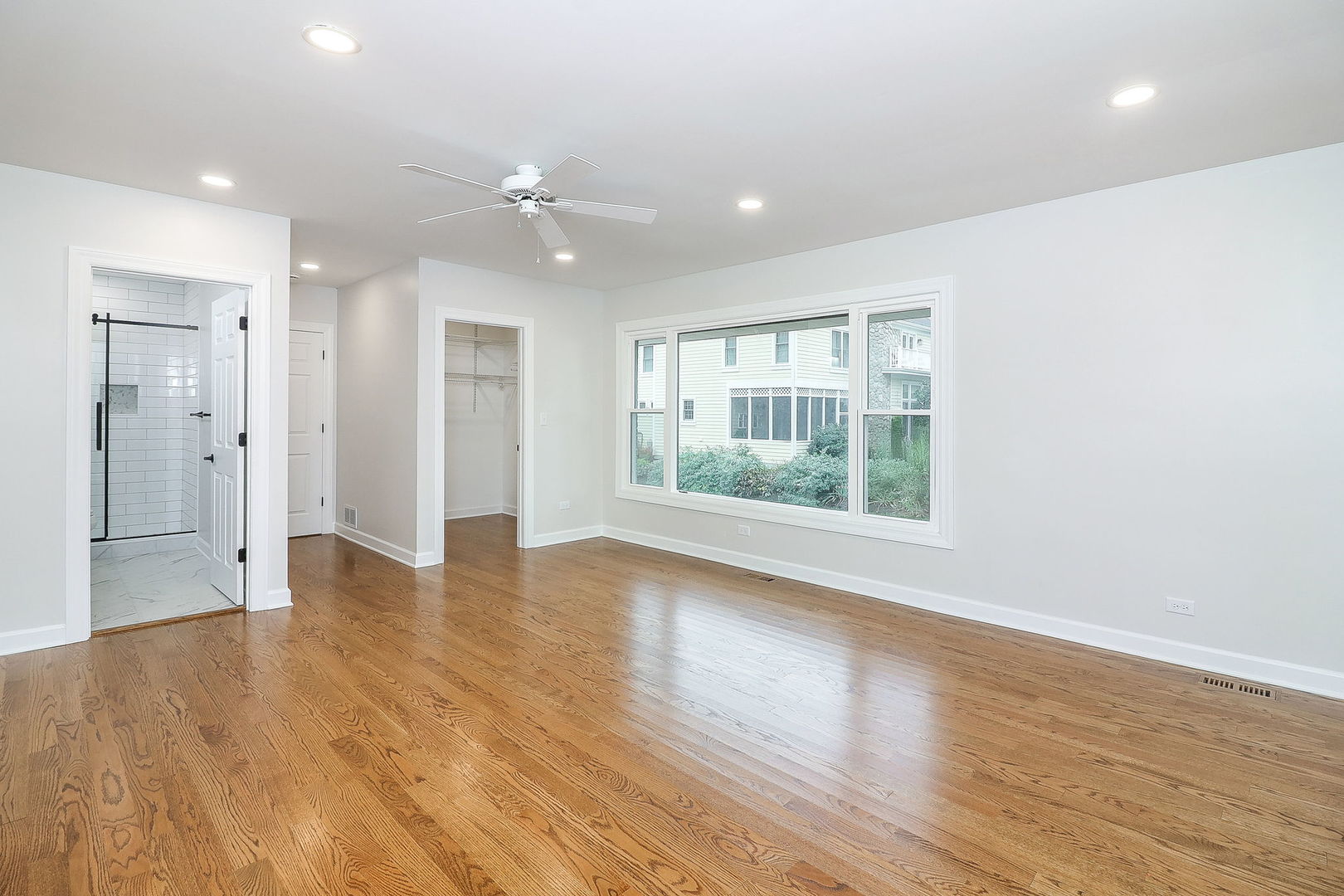 610 Pleasant Avenue, Glen Ellyn, IL 60137