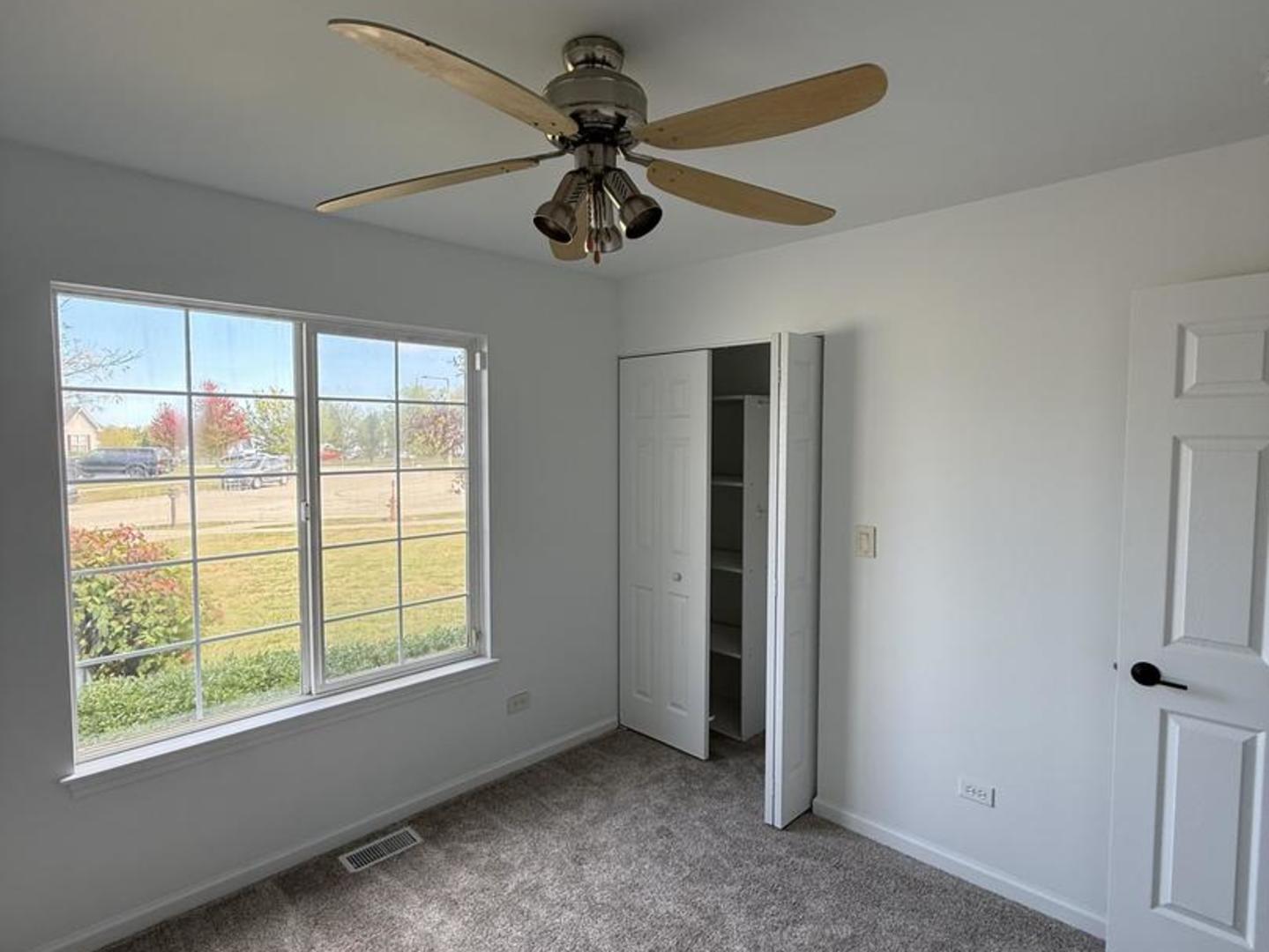 2010 Sunset Court, Zion, IL 60099