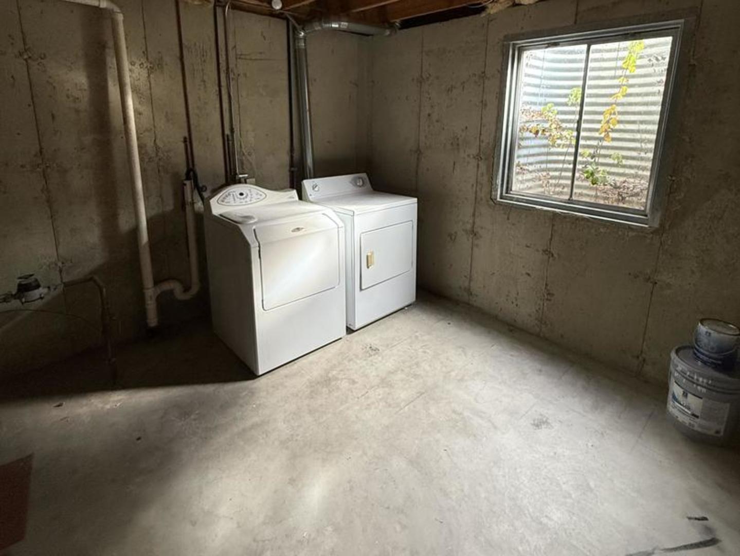 2010 Sunset Court, Zion, IL 60099