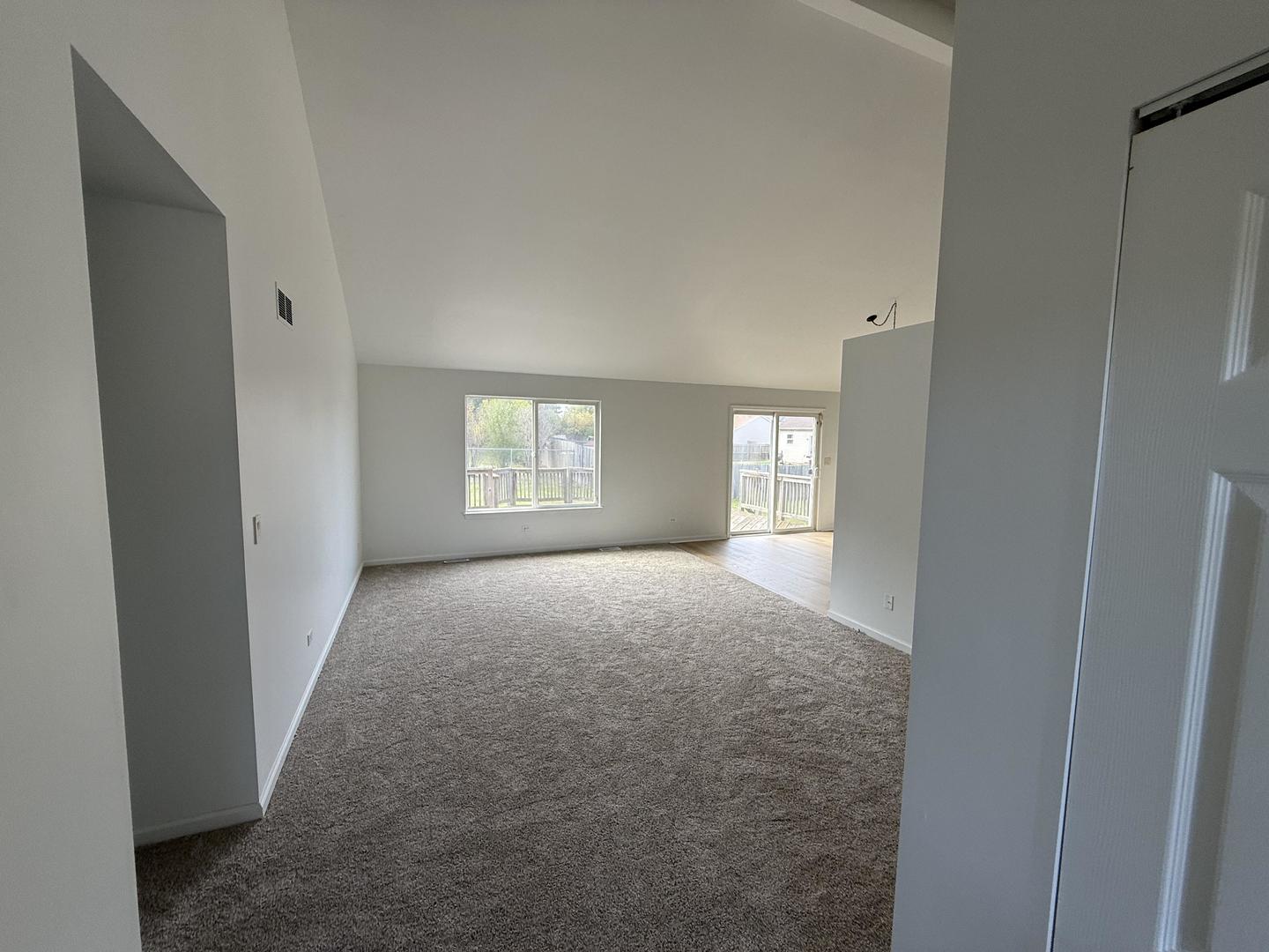 2010 Sunset Court, Zion, IL 60099