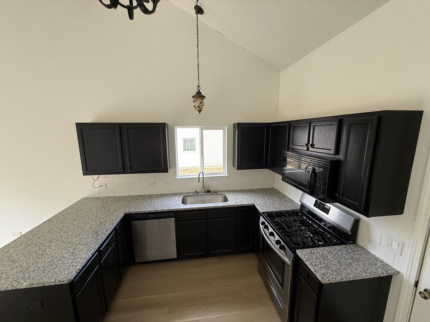 2010 Sunset Court, Zion, IL 60099