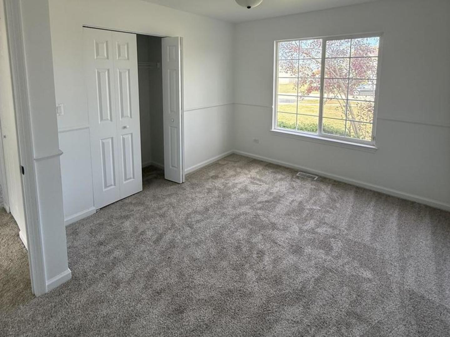 2010 Sunset Court, Zion, IL 60099