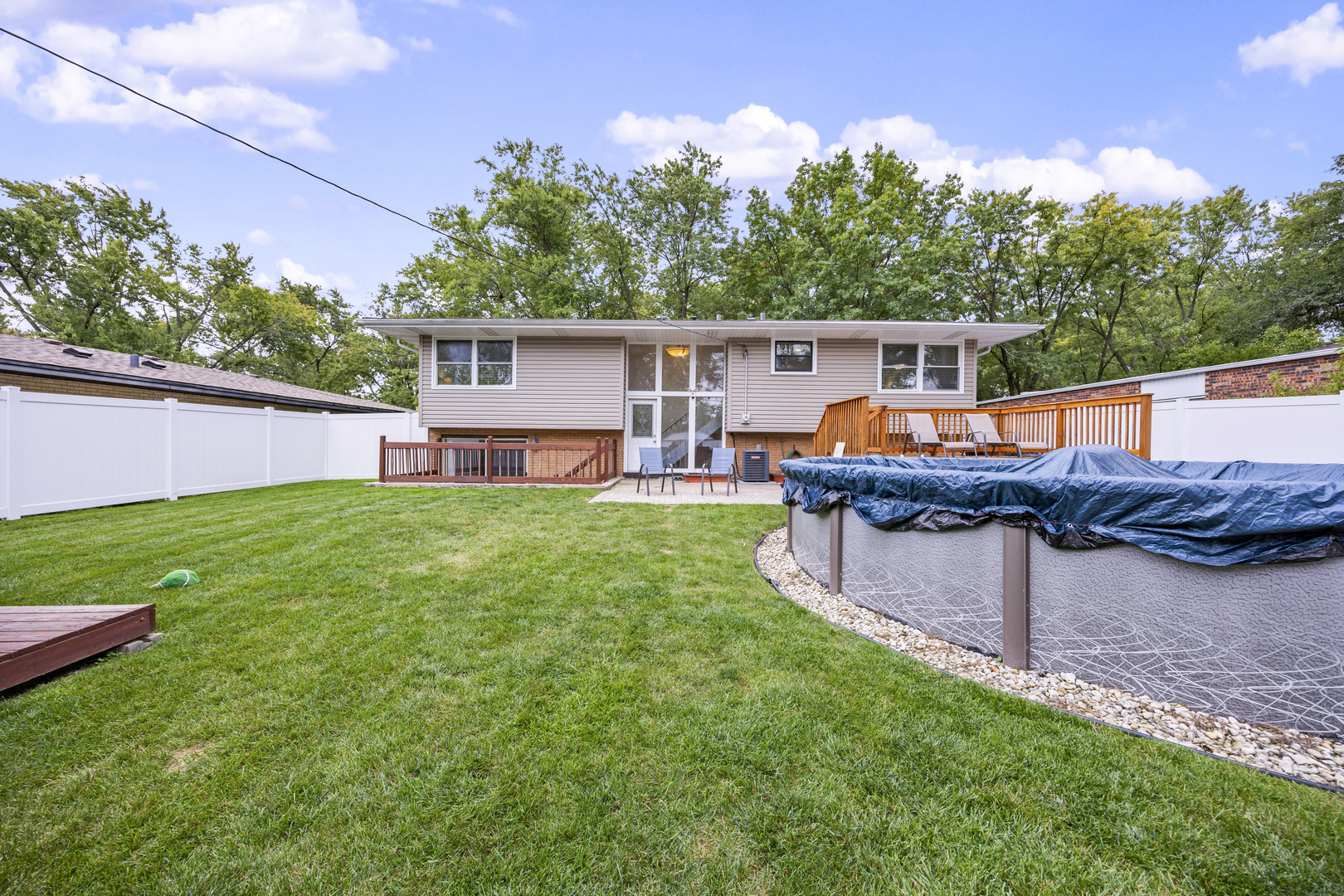 5568 Natalie Drive, Oak Forest, IL 60452