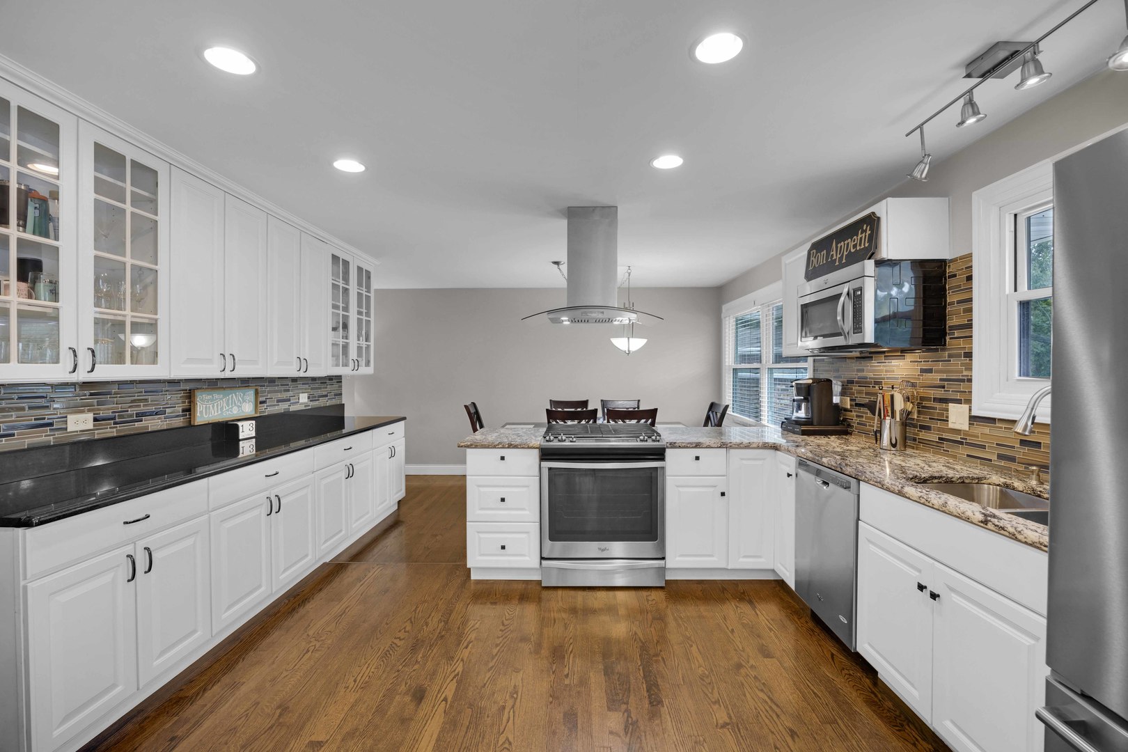 5568 Natalie Drive, Oak Forest, IL 60452