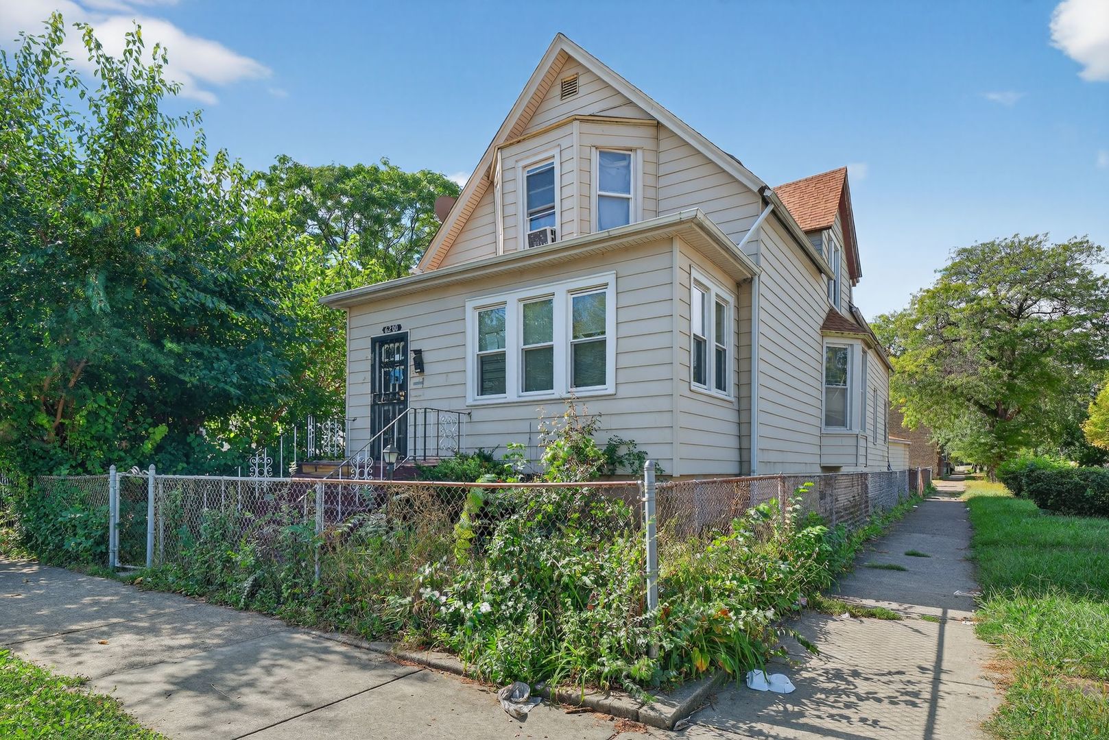 6200 S Paulina Street, Chicago, IL 60636