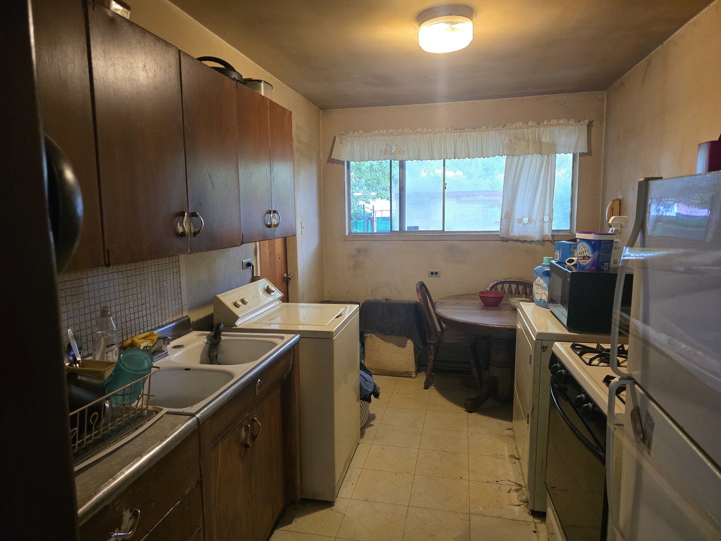 1354 Hirsch Avenue, Calumet City, IL 60409