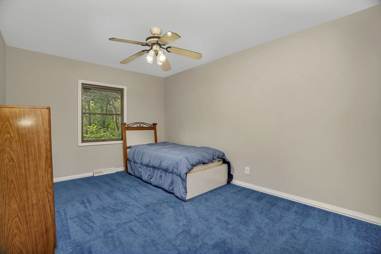 22416 S Kings Court, Shorewood, IL 60404