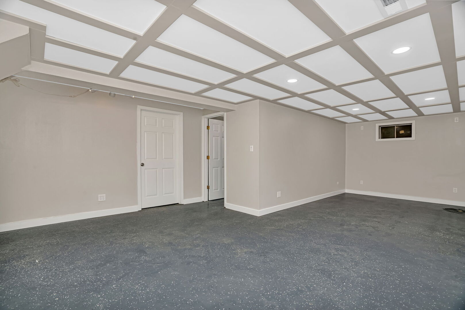 22416 S Kings Court, Shorewood, IL 60404