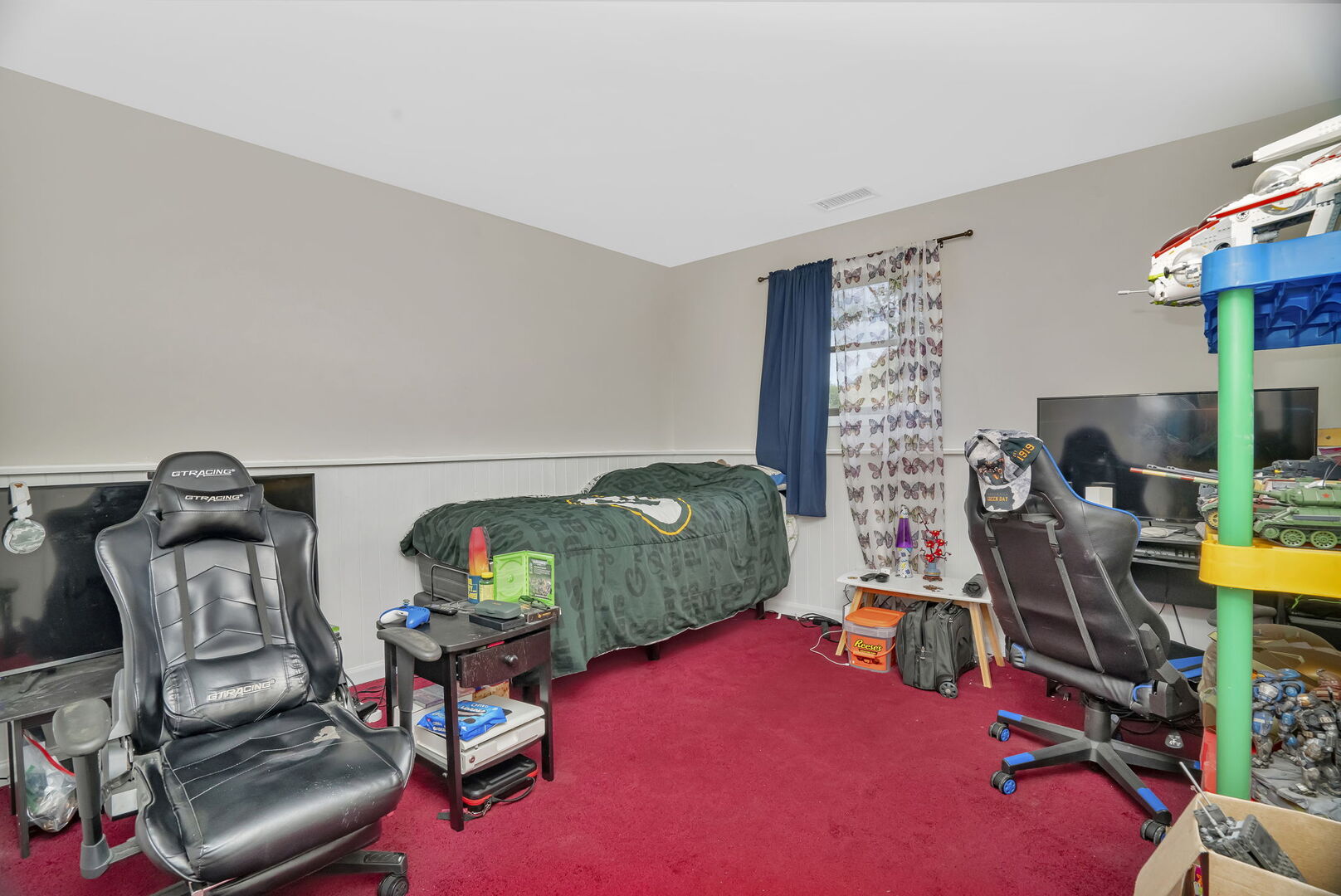 22416 S Kings Court, Shorewood, IL 60404