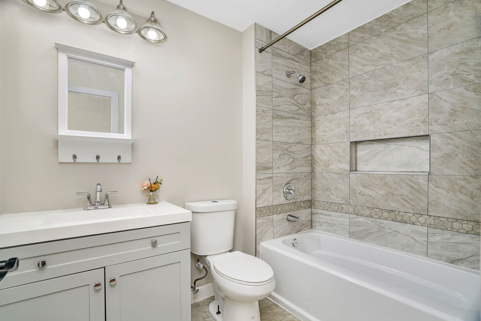 22416 S Kings Court, Shorewood, IL 60404