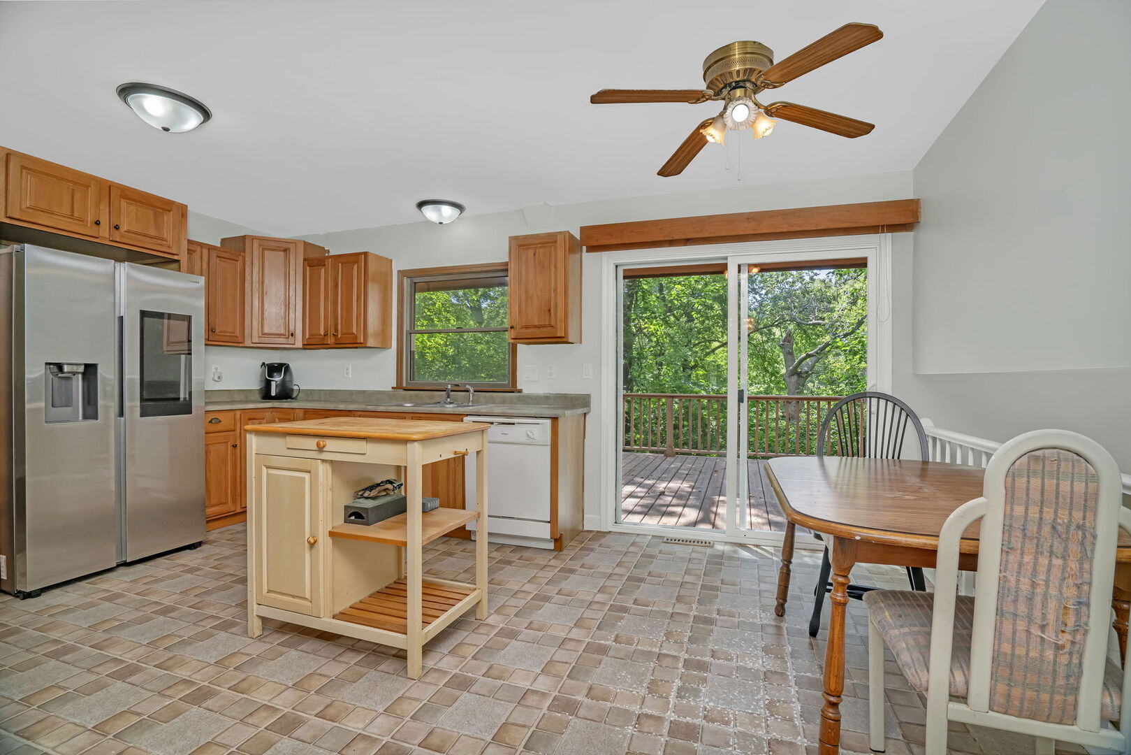 22416 S Kings Court, Shorewood, IL 60404