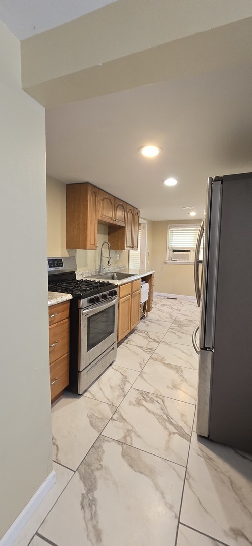 1485 W Dundee Road, Palatine, IL 60074