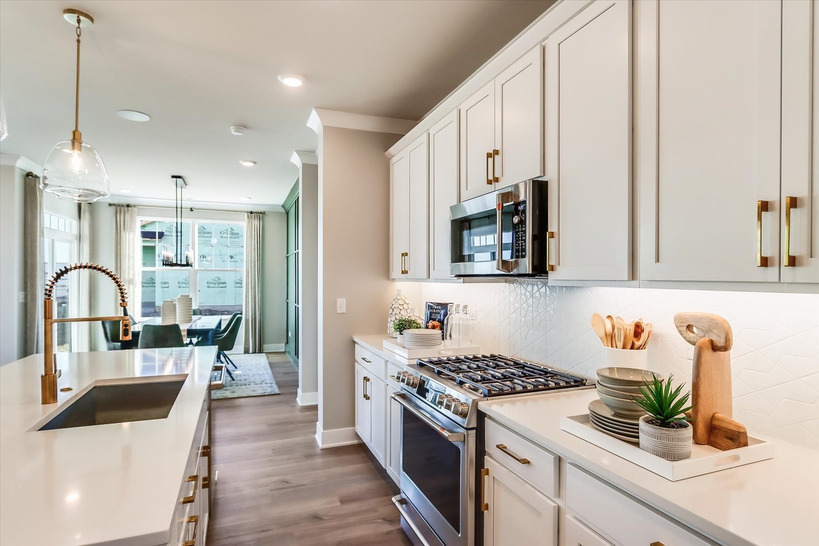 32 Harborside Way, Hawthorn Woods, IL 60047