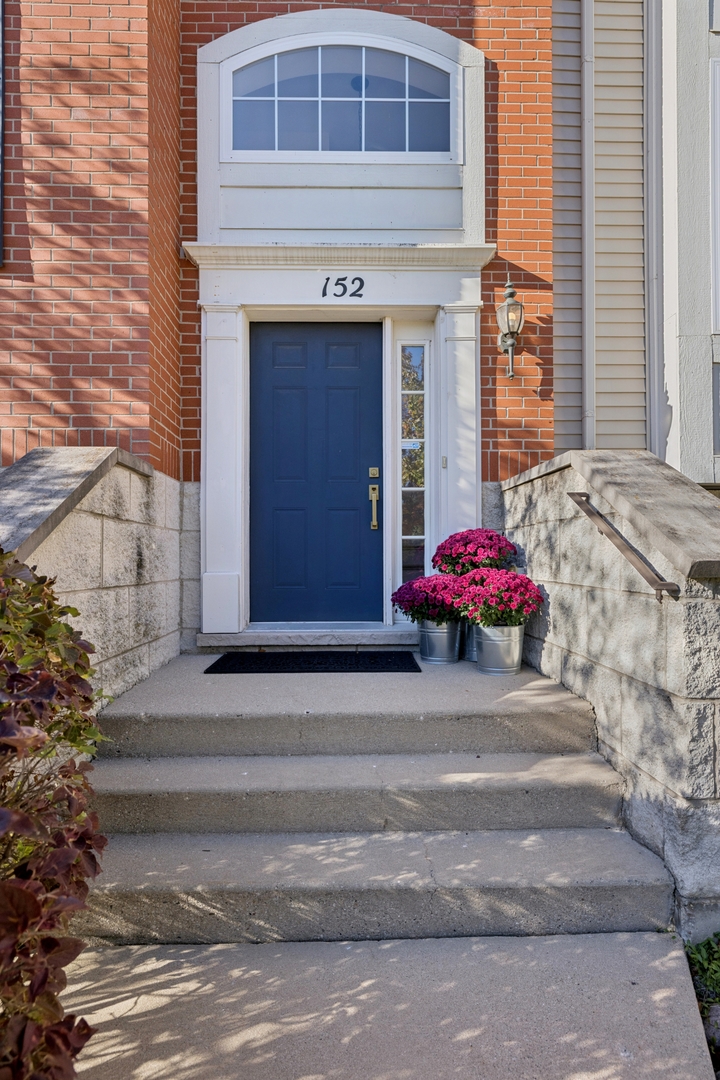 152 Jackson Street, Gilberts, IL 60136