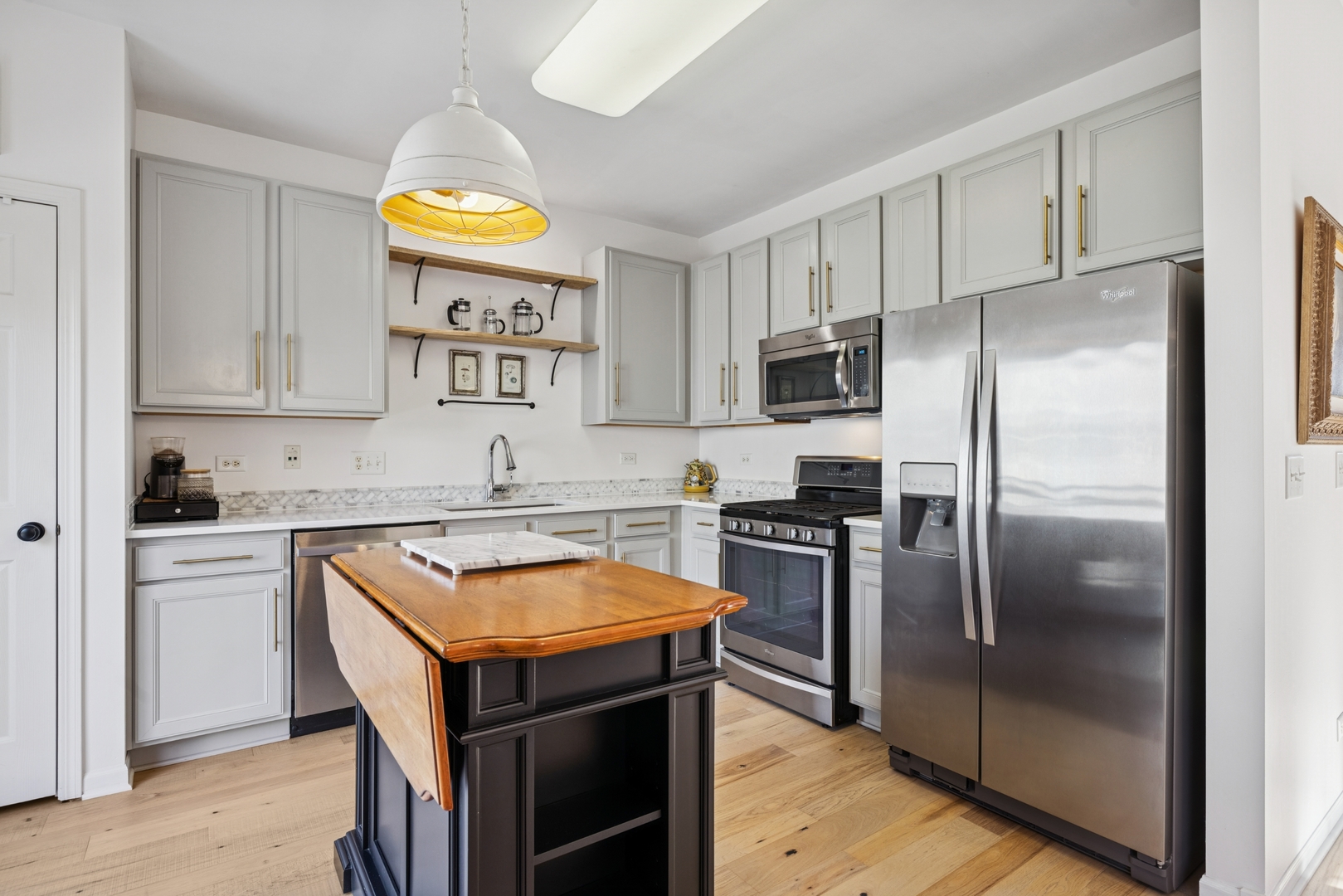 152 Jackson Street, Gilberts, IL 60136