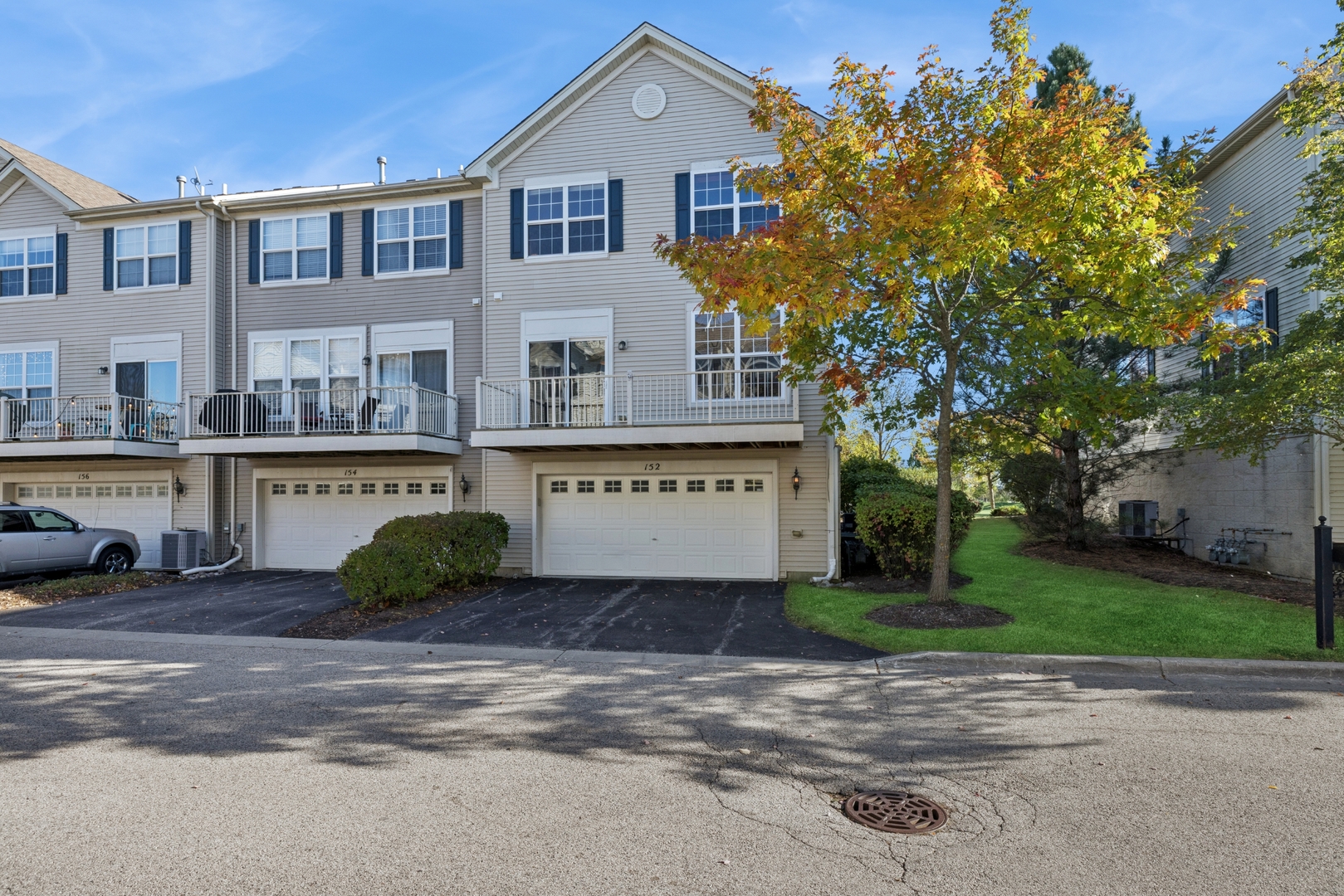 152 Jackson Street, Gilberts, IL 60136