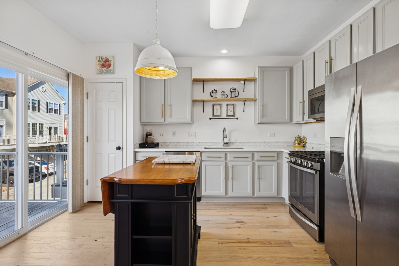 152 Jackson Street, Gilberts, IL 60136