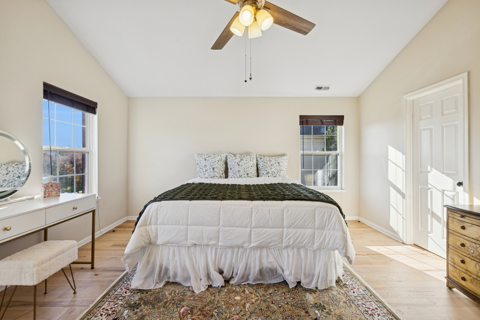 152 Jackson Street, Gilberts, IL 60136