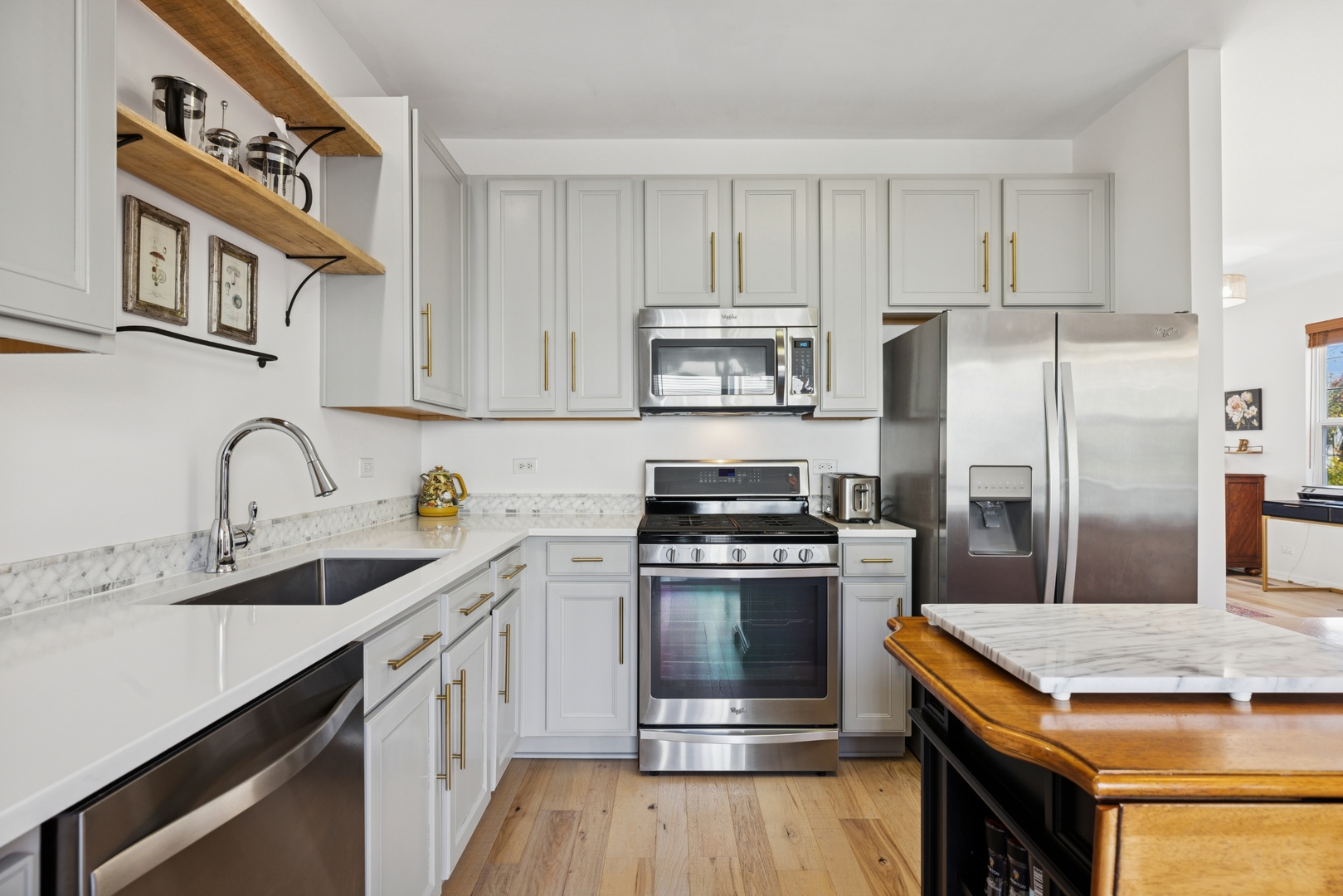 152 Jackson Street, Gilberts, IL 60136