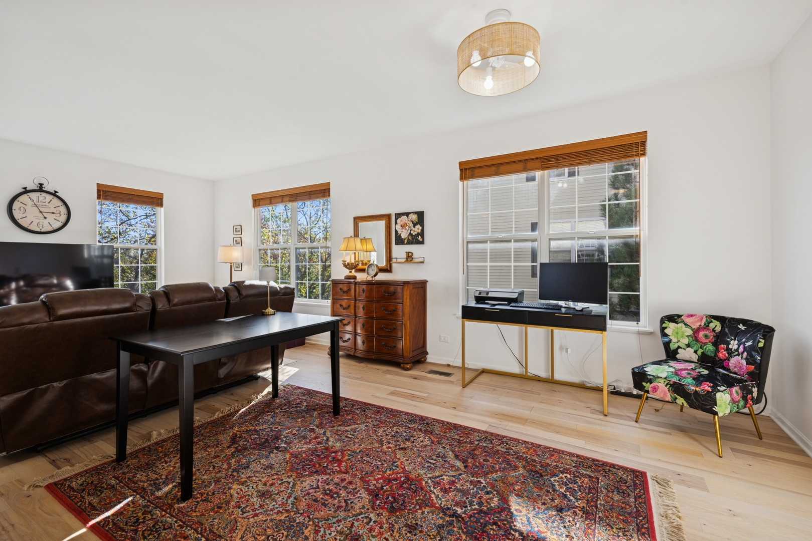 152 Jackson Street, Gilberts, IL 60136