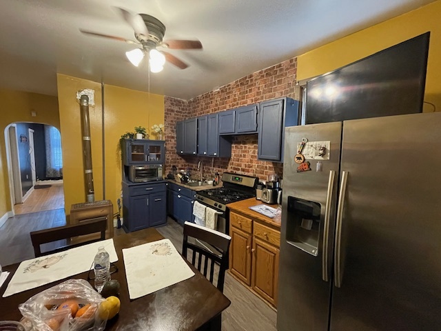 2852 S Kenneth Avenue, Chicago, IL 60623
