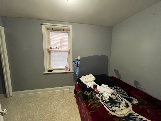 2852 S Kenneth Avenue, Chicago, IL 60623