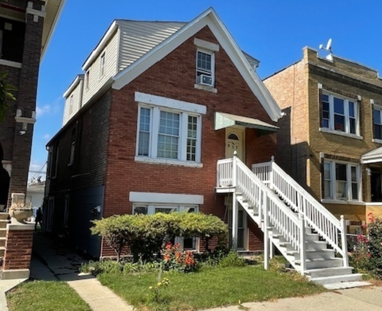 2852 S Kenneth Avenue, Chicago, IL 60623