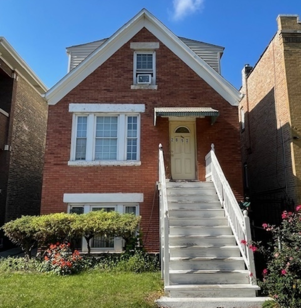 2852 S Kenneth Avenue, Chicago, IL 60623