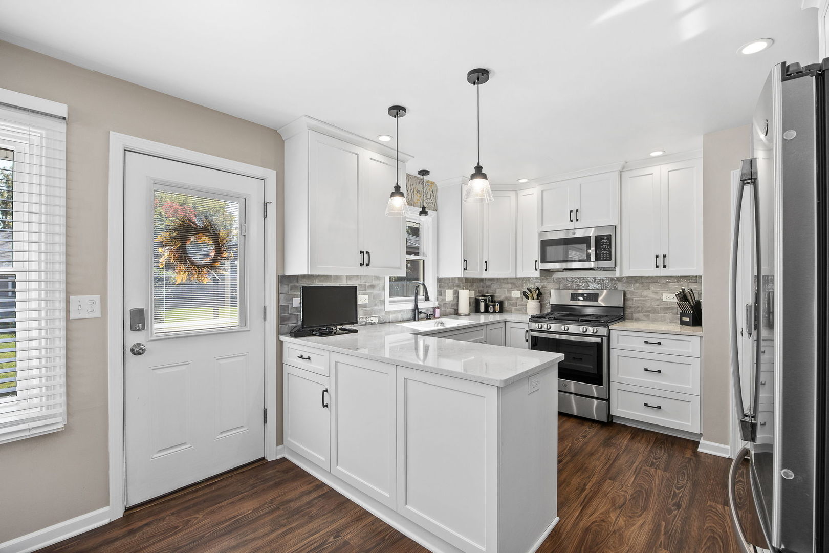 723 Inverness Road, Lisle, IL 60532