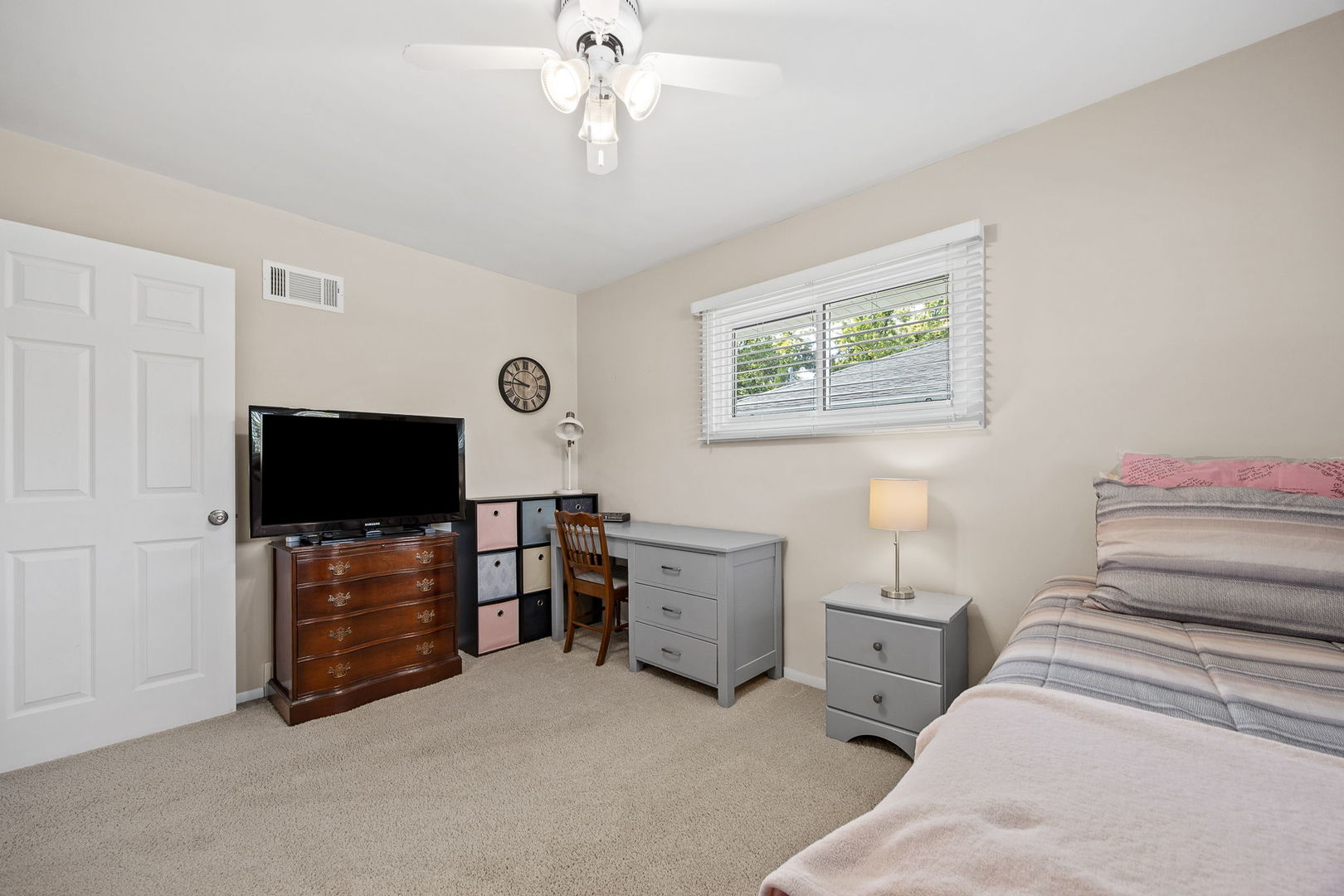 723 Inverness Road, Lisle, IL 60532