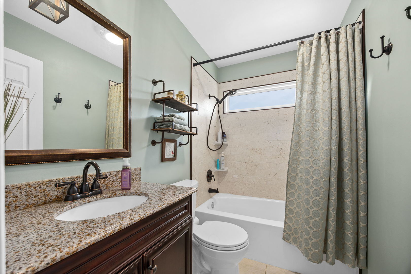 723 Inverness Road, Lisle, IL 60532