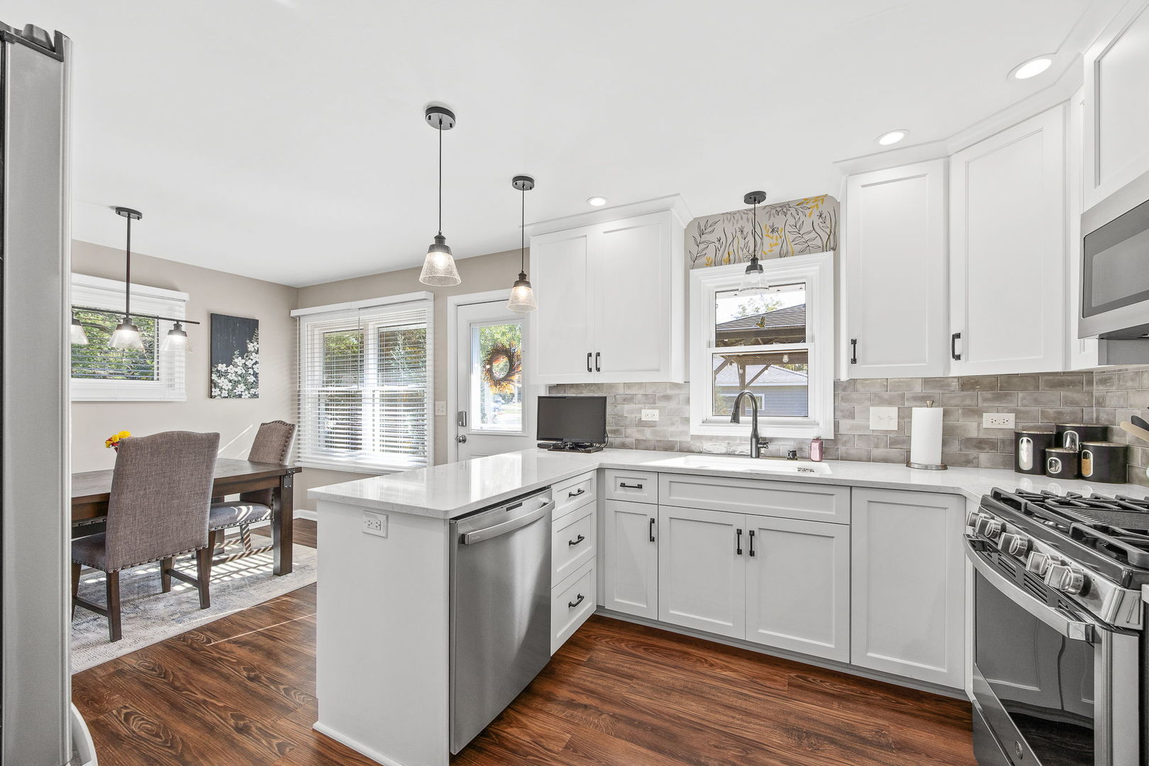 723 Inverness Road, Lisle, IL 60532