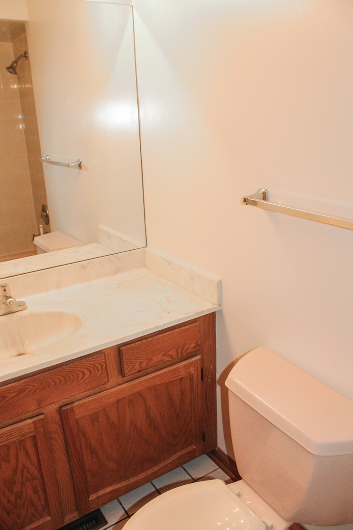 2626 N 73rd Avenue #1, Elmwood Park, IL 60707