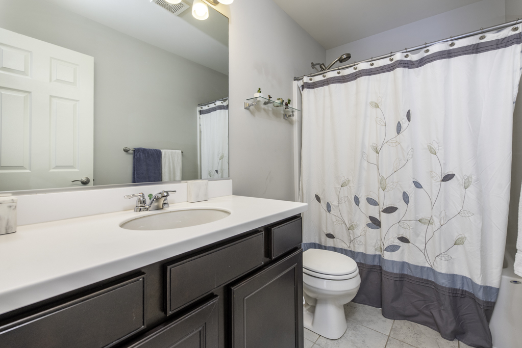 246 Telluride Lane, Fox Lake, IL 60020