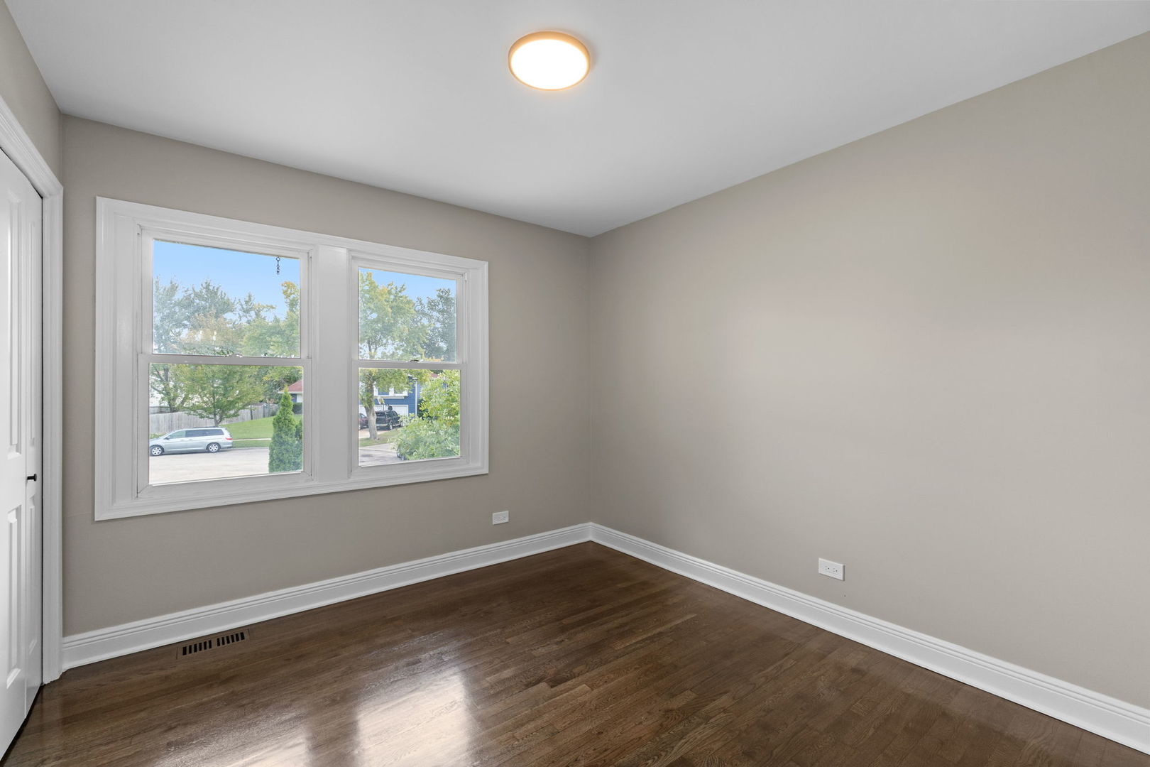 1180 Cobble Hill Court, Hoffman Estates, IL 60169